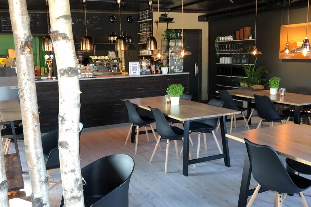 På hjørnet - kaffebaren i skogen