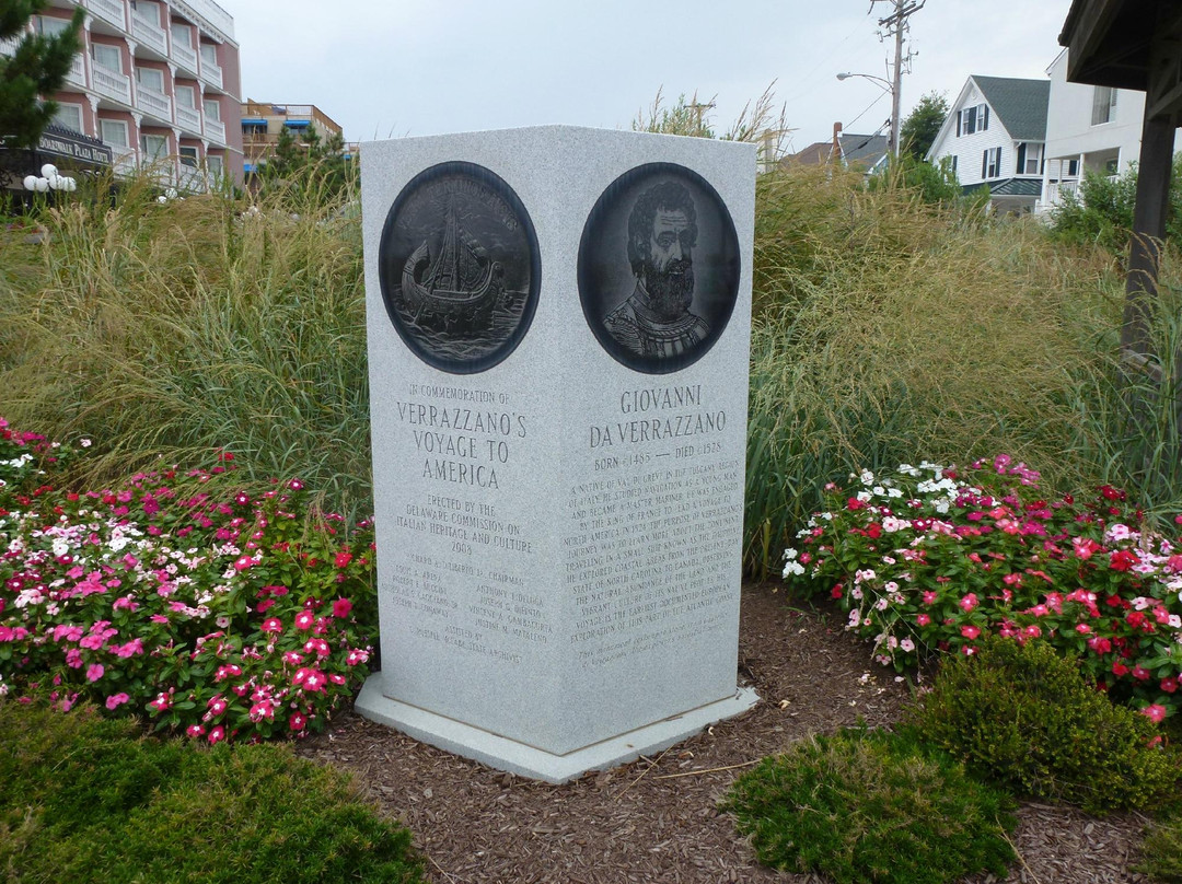 Verrazzano Monument景点图片