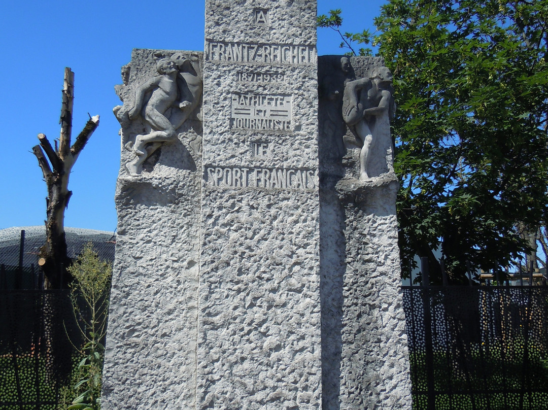 Monument Frantz Reichel景点图片