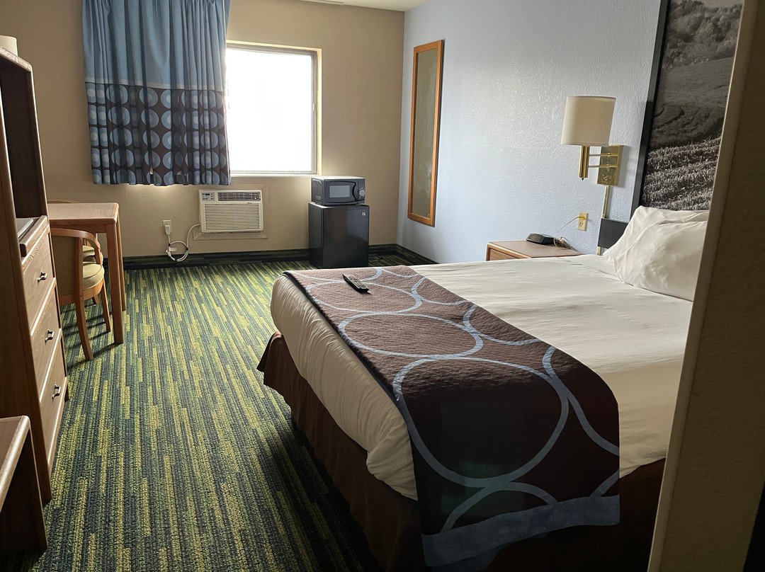 Boarders Inn & Suites by Cobblestone Hotels - Waterloo主图