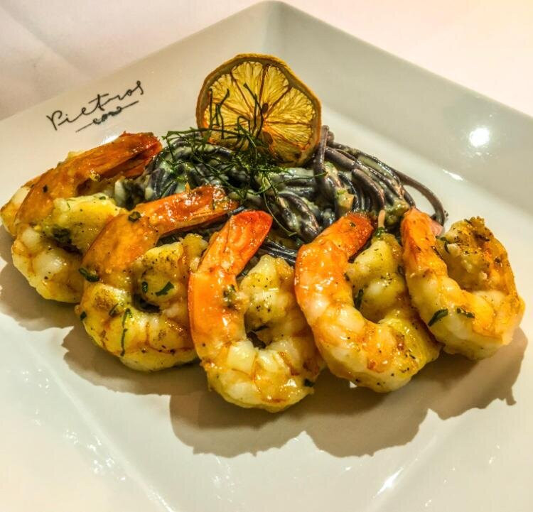 Pietros Lounge Bar e Restaurante