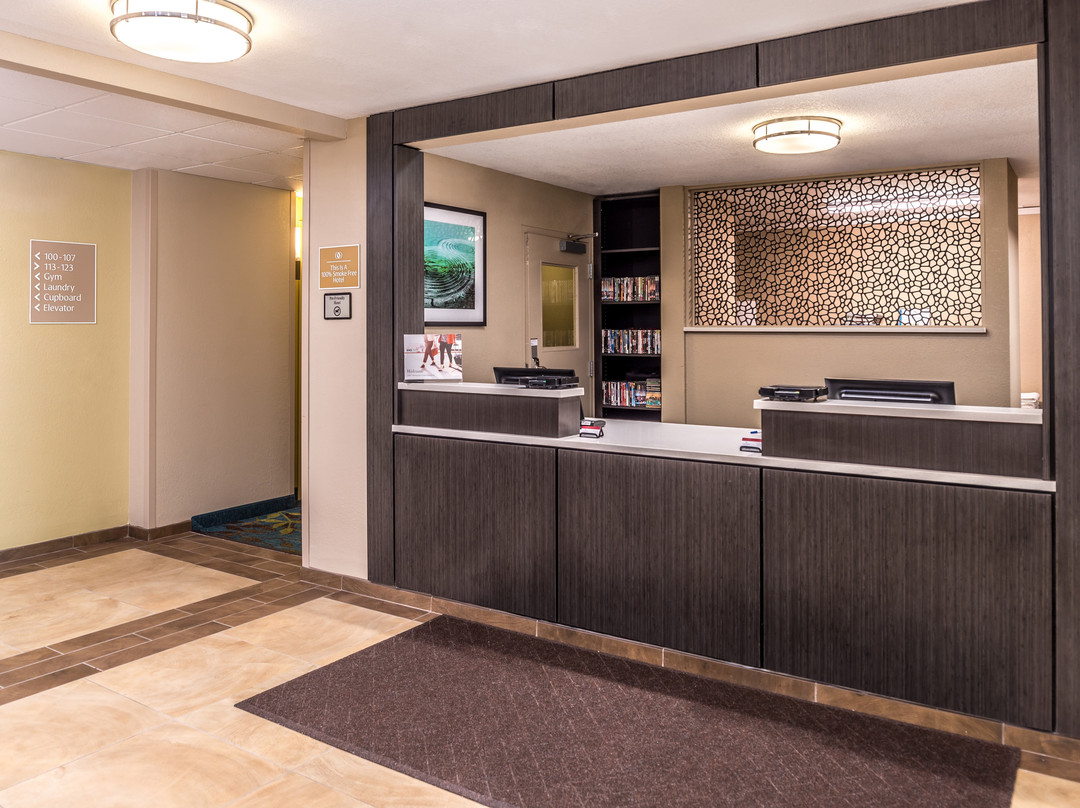 Candlewood Suites Kansas City Speedway by IHG主图