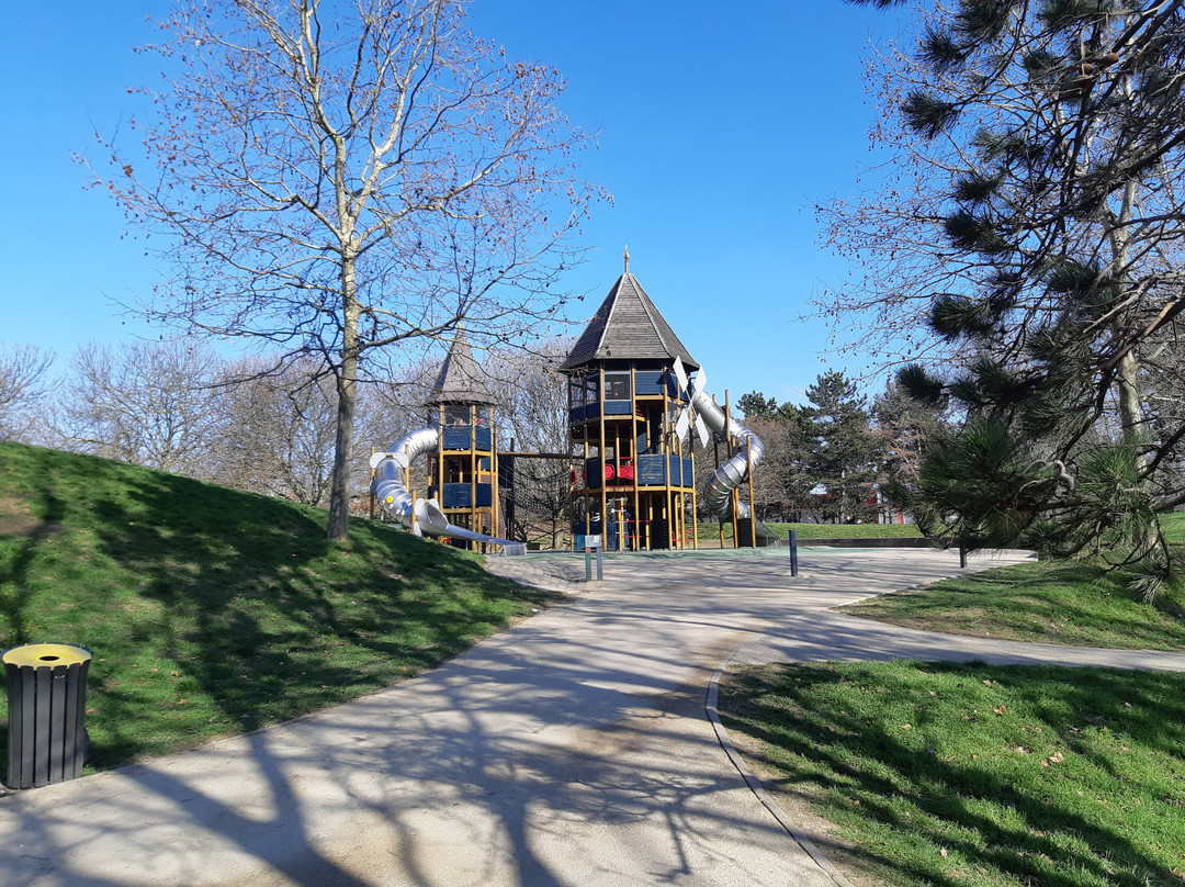 Parc Jean Moulin Les Guilands景点图片