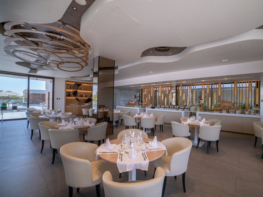 尼亚美餐馆和美食-Kabani Restaurant