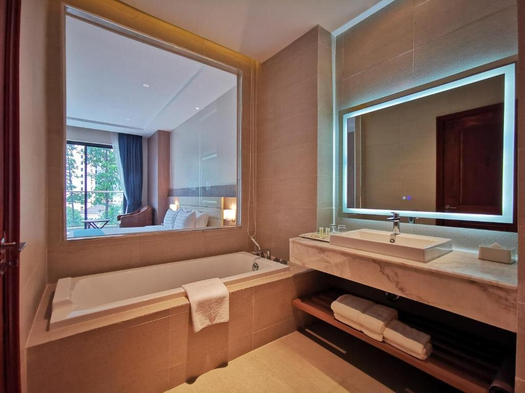 Riva Hotel Shv