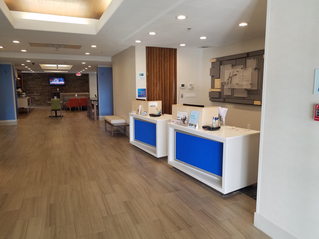 Holiday Inn Express & Suites Dinuba West by IHG主图