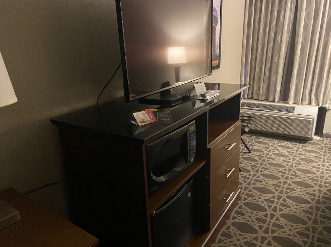 Drury Inn & Suites Poplar Bluff主图