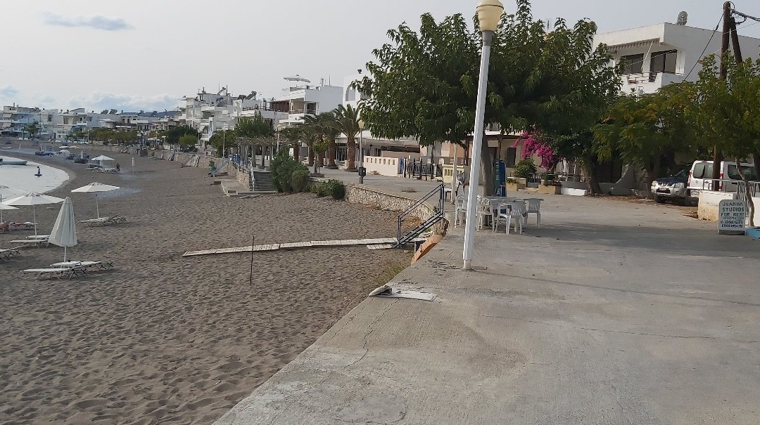 Charaki Beach-Charaki必去景点