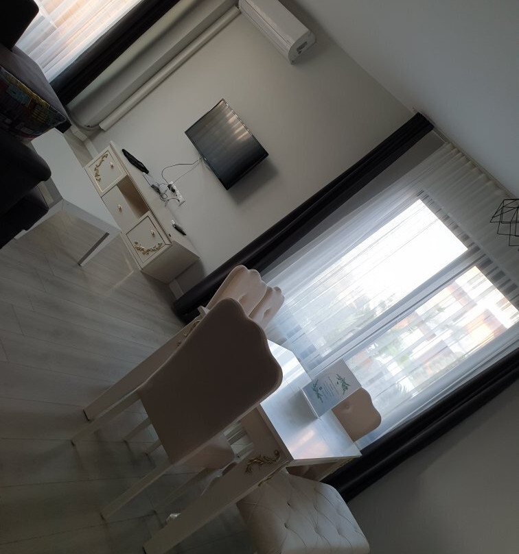 Green Hills Suites主图