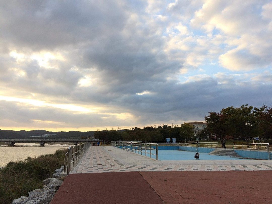 Imgo Riverside Park-永州市必去景点