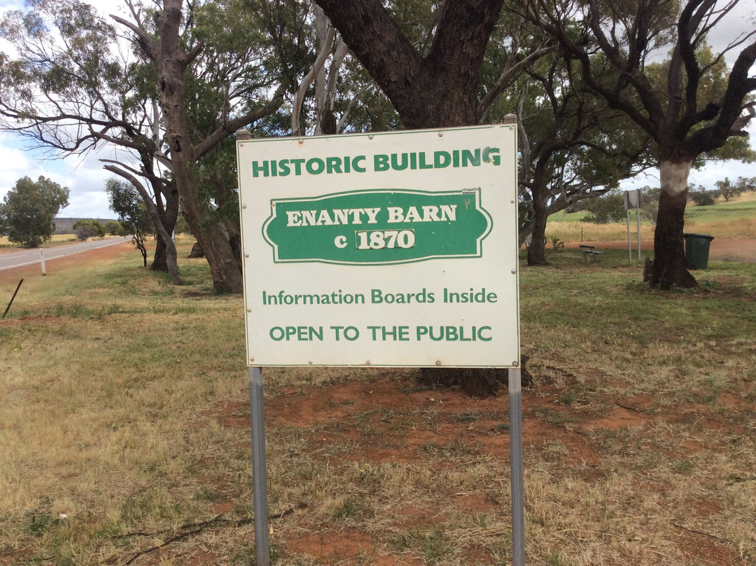 Enanty Barn