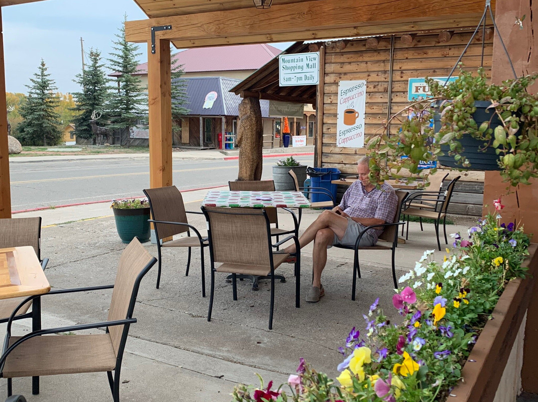 The Hotel & Shops主图