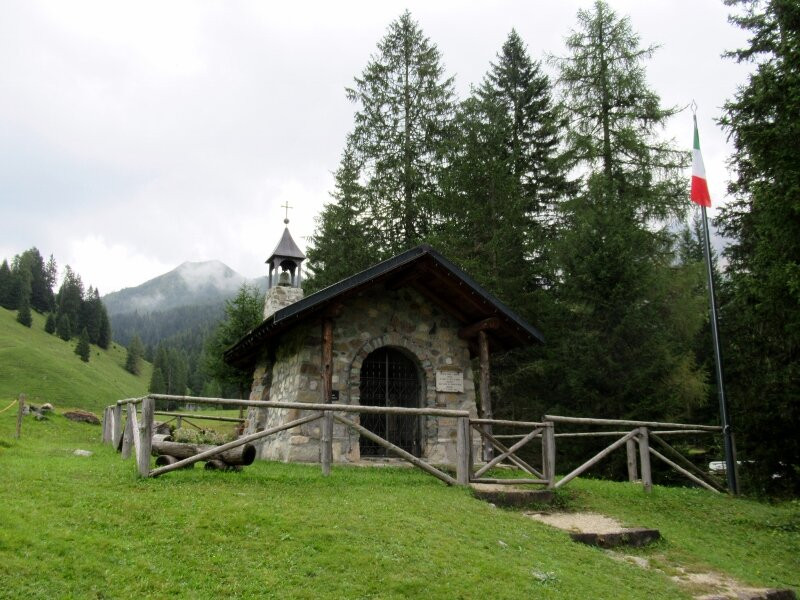 Chiesetta degli Alpini景点图片