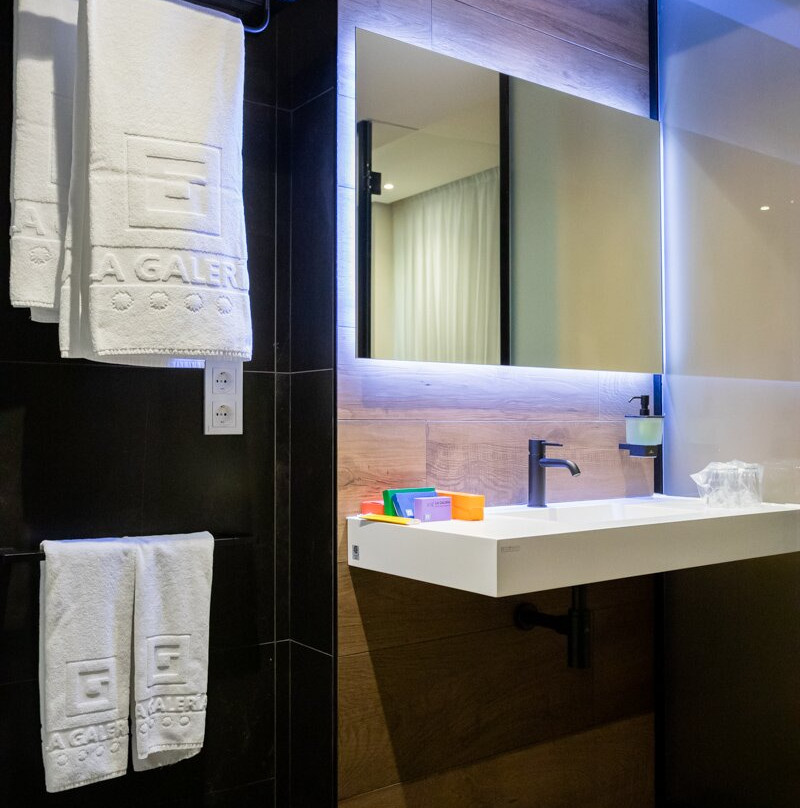 HQ La Galeria Hotel主图