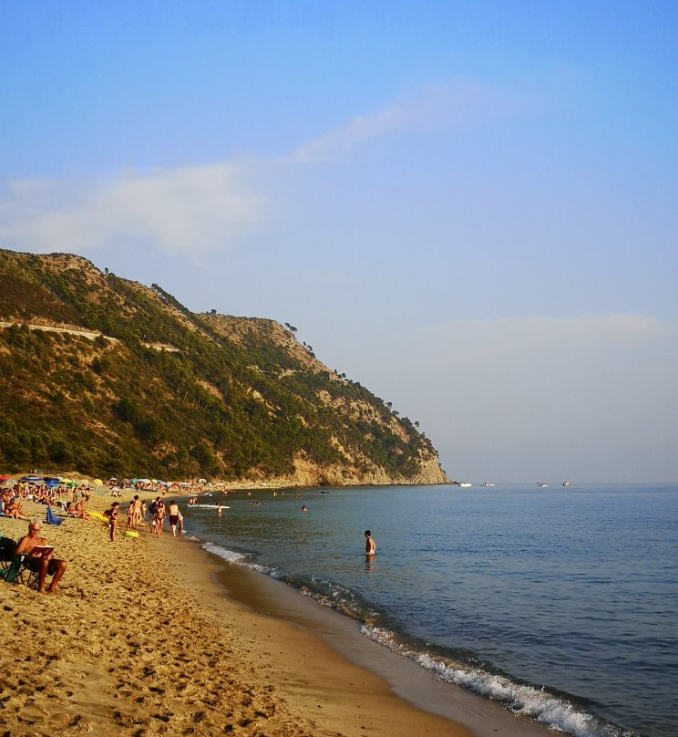 Spiaggia di Ogliastro Marina景点图片
