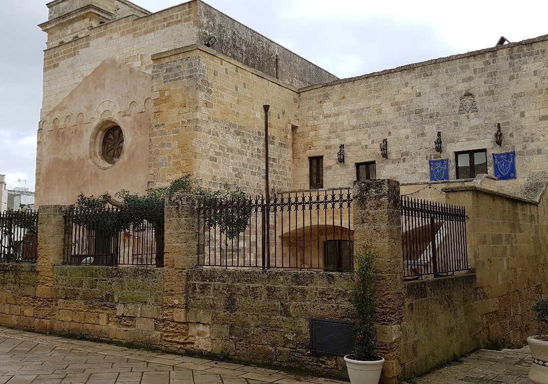 Piazza Vittoria-Castro必去景点