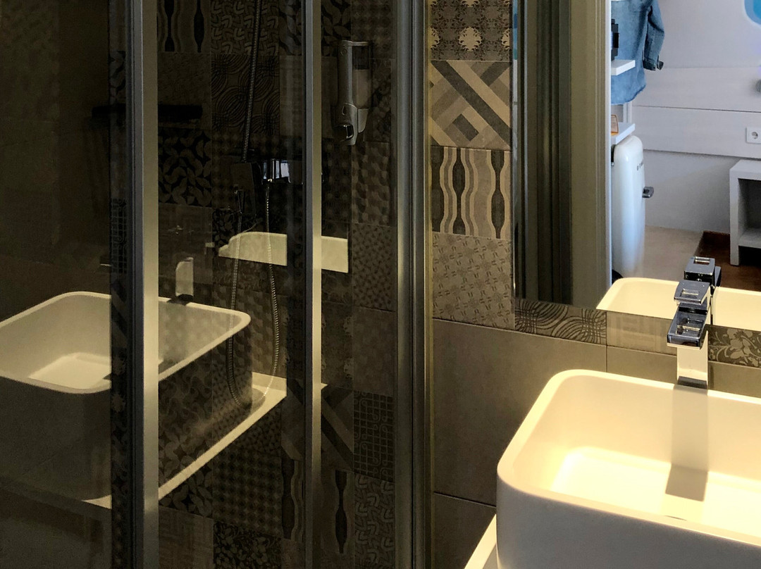 Ryans La Marina主图