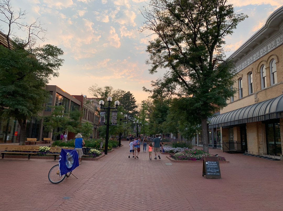 珍珠街购物商城-博尔德必去景点