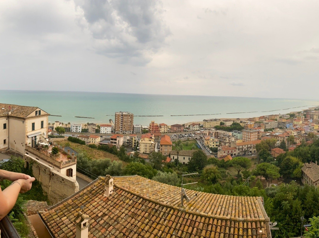 Teatro dell'Arancio-Grottammare必去景点