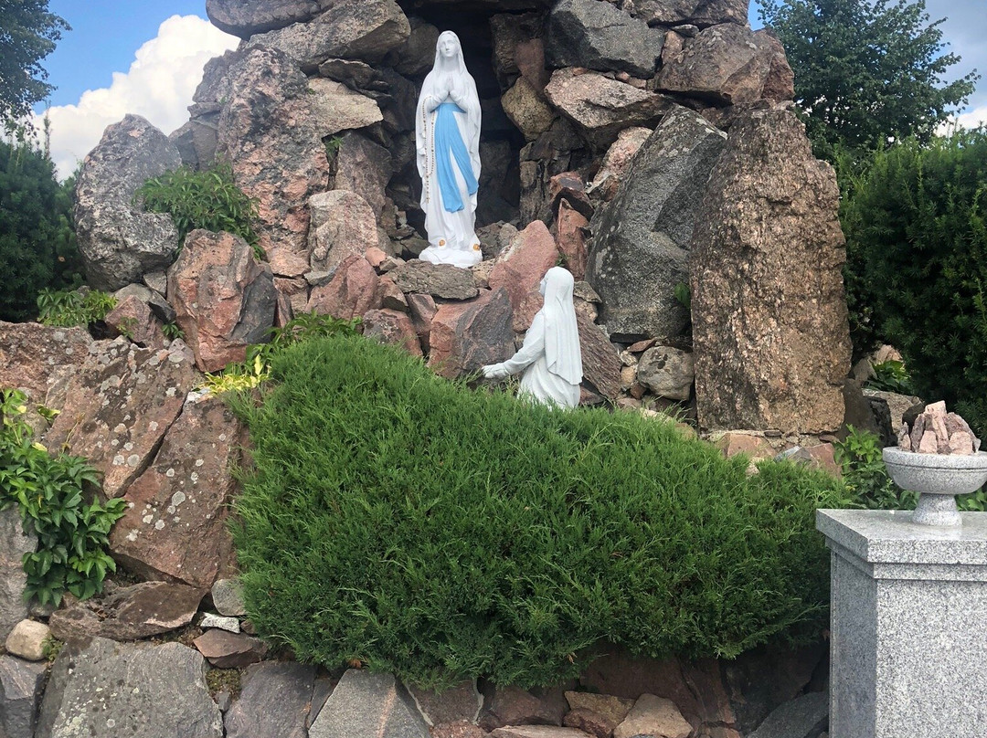 Sanctuary of Our Lady of Sorrows in Holy Water景点图片