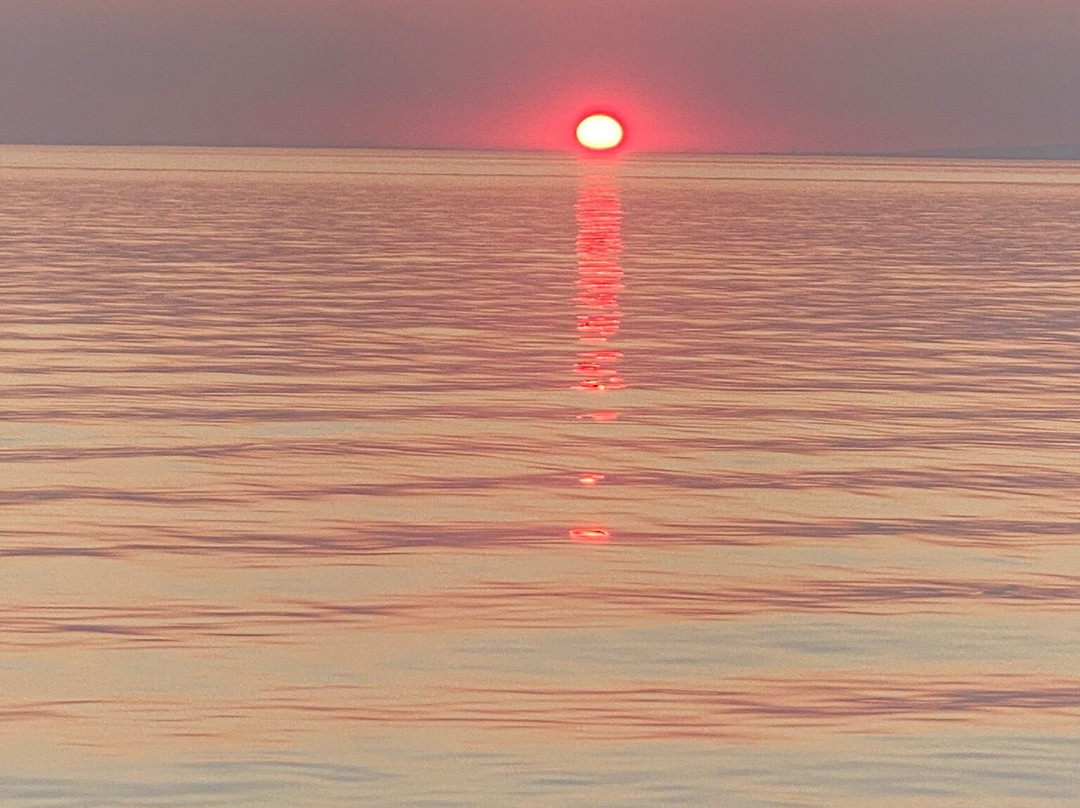 Meliton Inn Hotel & Suites主图