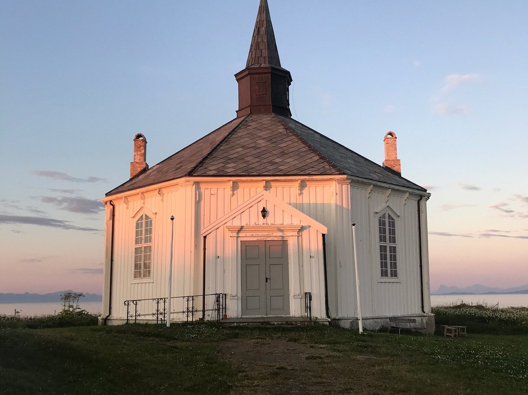 Dverberg Kirke景点图片
