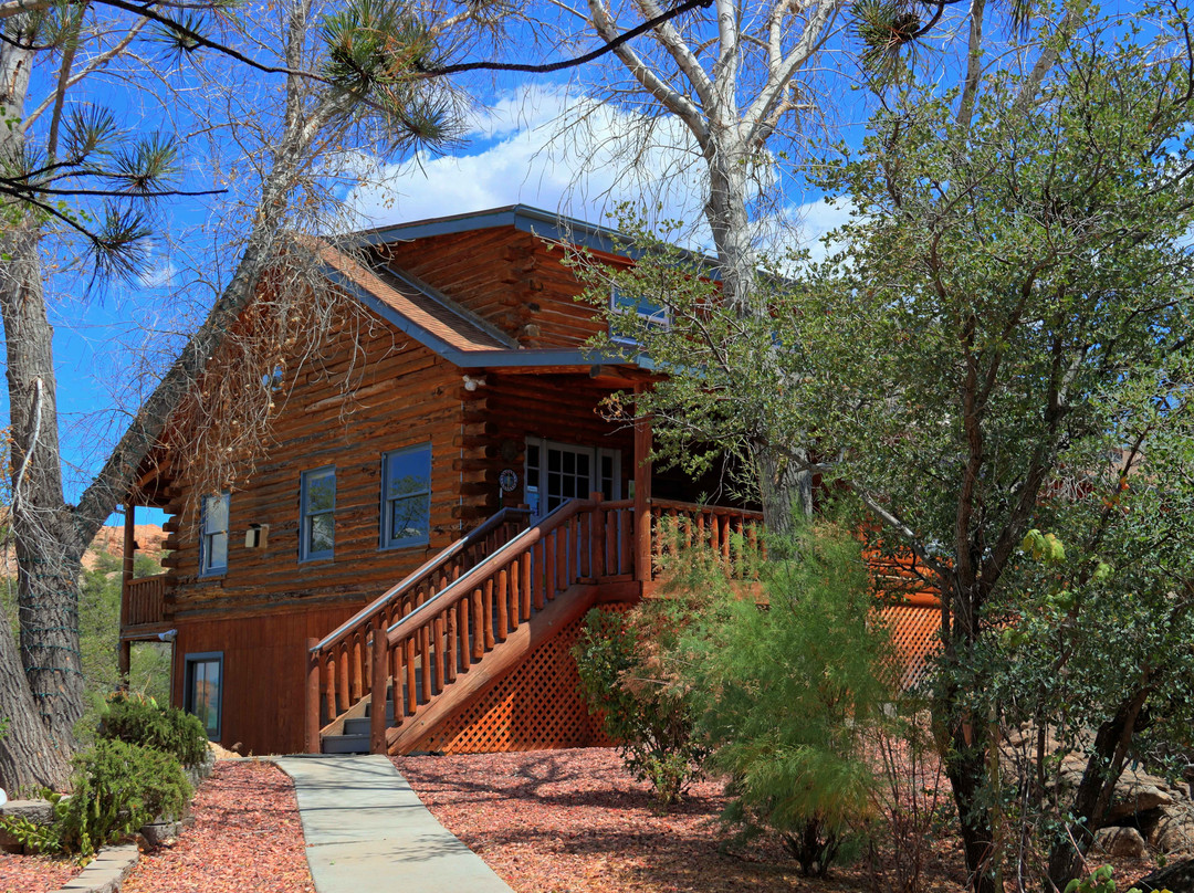 Watson Lake Inn主图