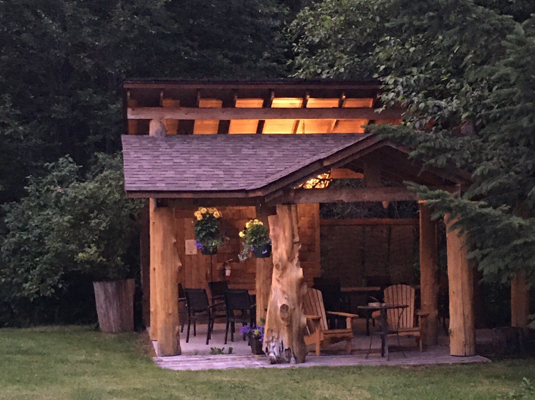 Bella Coola Mountain Lodge主图