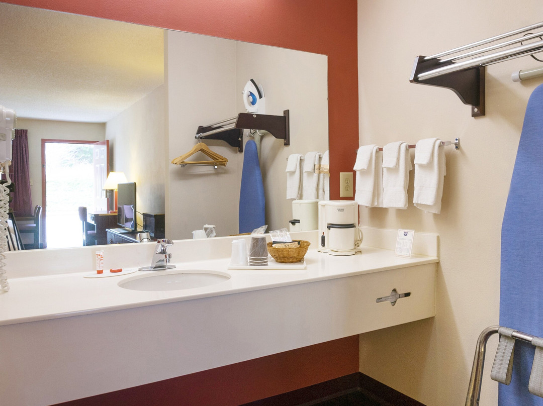 阿代尔斯维尔戴斯酒店主图