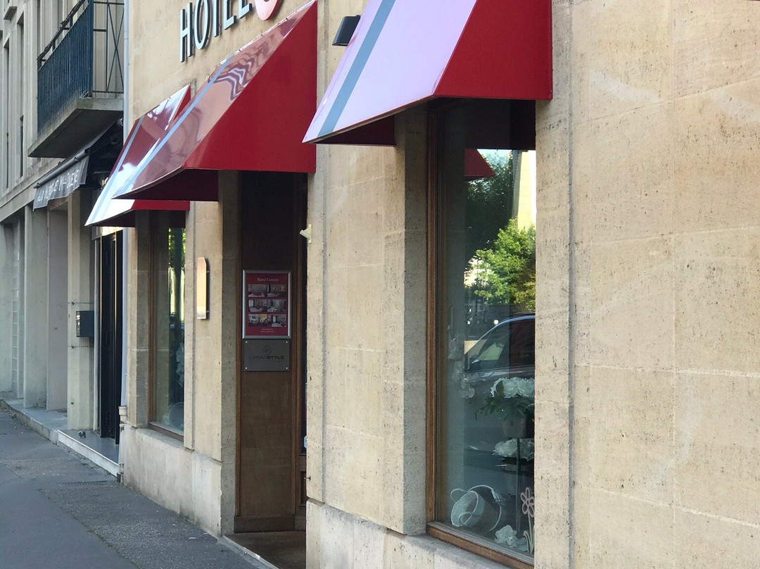 加尔曼酒店主图