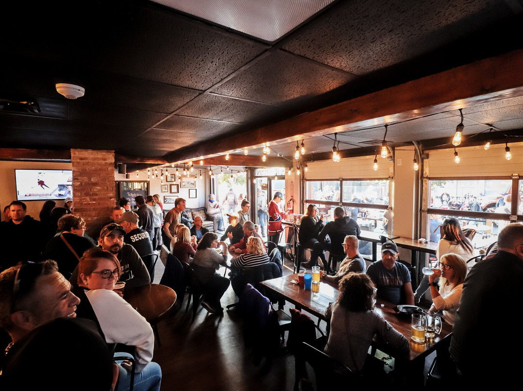 Au Bootlegger-Bathurst必去景点