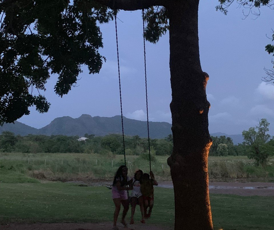 杰特威湖酒店主图