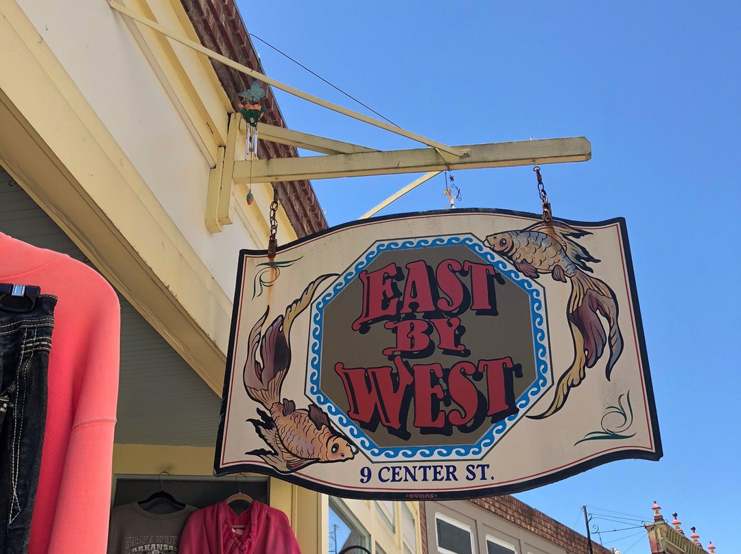 East by West-尤里卡斯普林斯必去景点