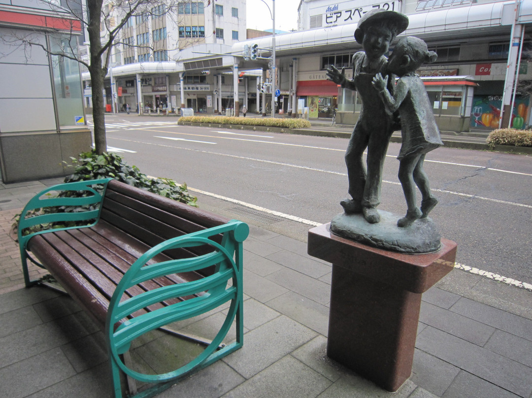 Bronze Statue-长冈市必去景点