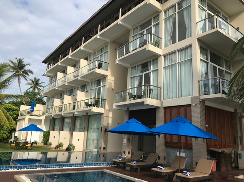 加顿角酒店主图