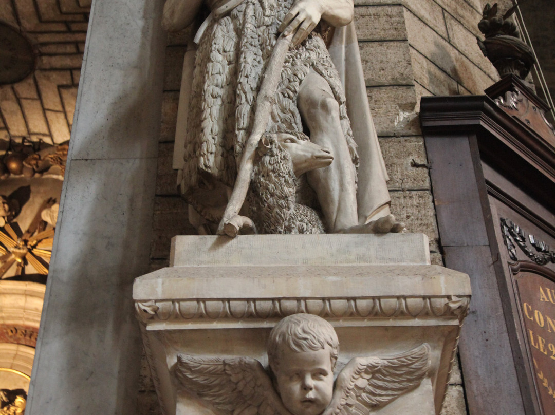 Eglise Collegiale Saint-Jean-佩兹纳斯必去景点