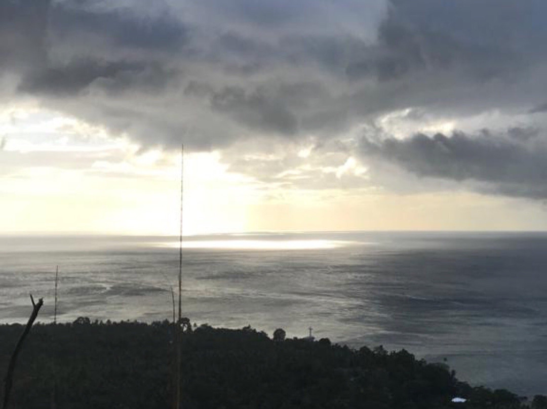 Walkway To The Old Volcano And Stations Of The Cross-卡米金省必去景点