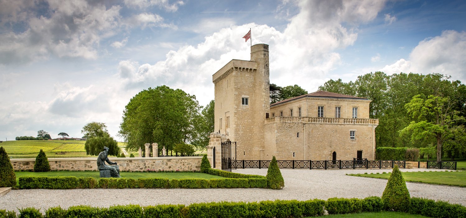 Château La Tour Carnet - Bernard Magrez-官方