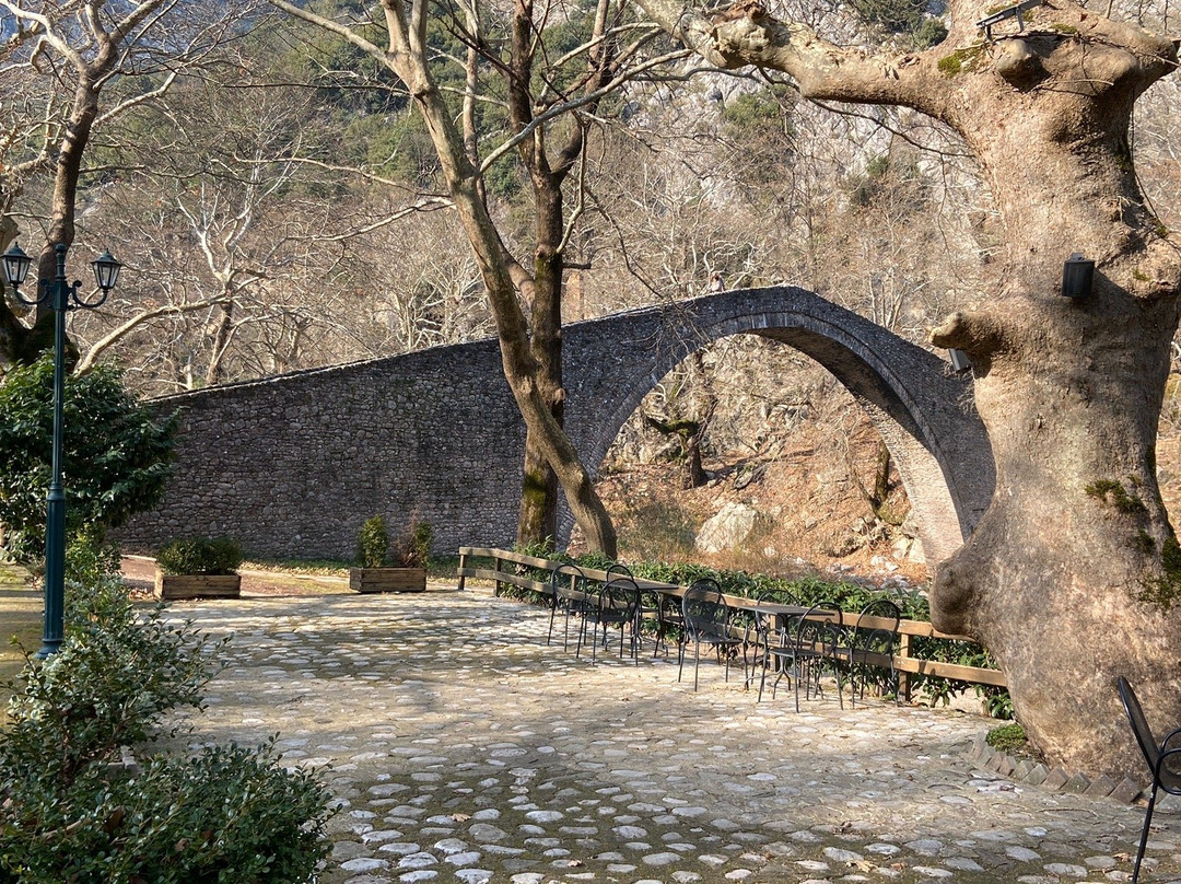 Stone Bridge Gate-Trikala必去景点