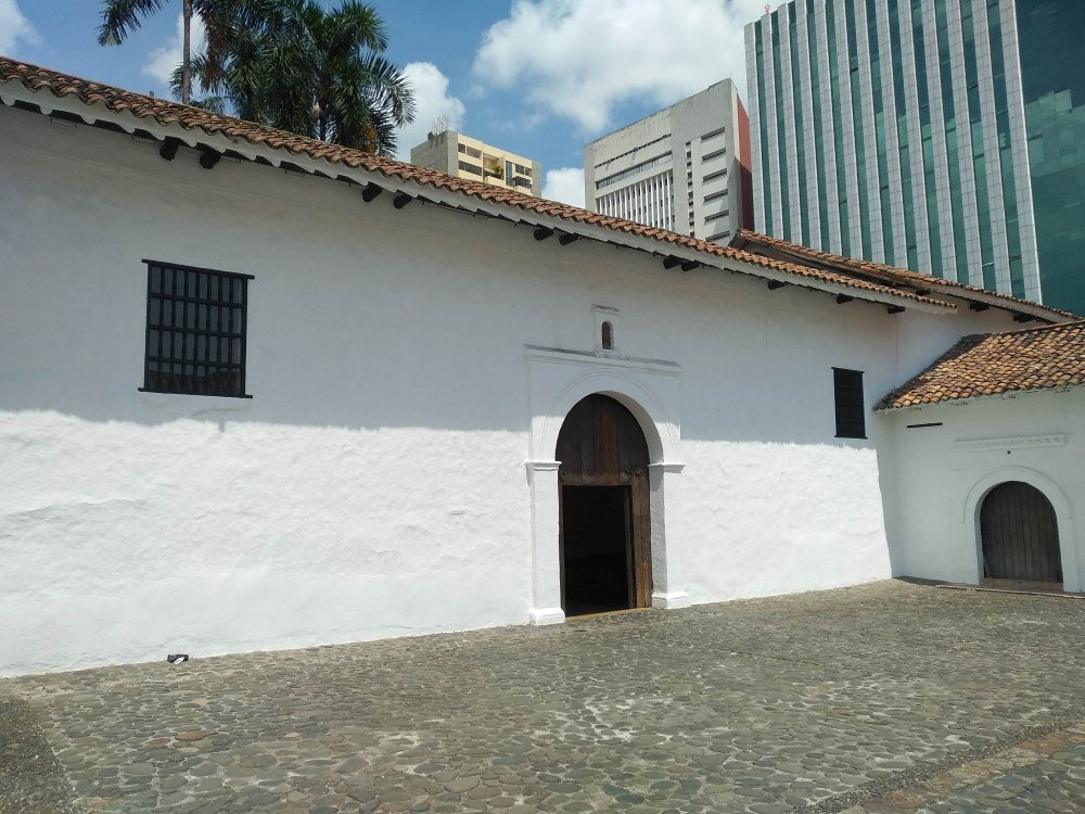 Museo de Arte Colonial y Religioso La Merced-卡利必去景点