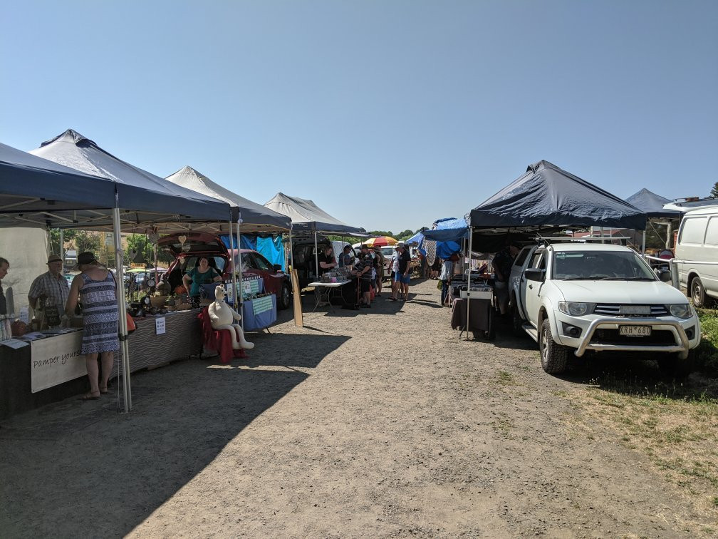 Daylesford Sunday Market-戴尔斯福特必去景点