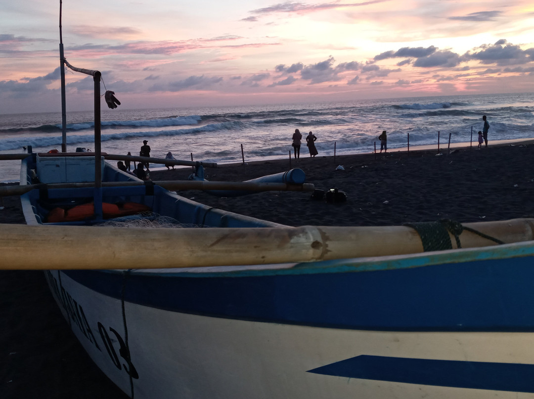 Depok Beach景点图片