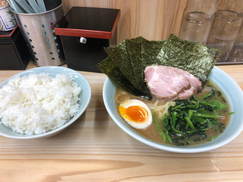 横浜ラーメン 花笠家