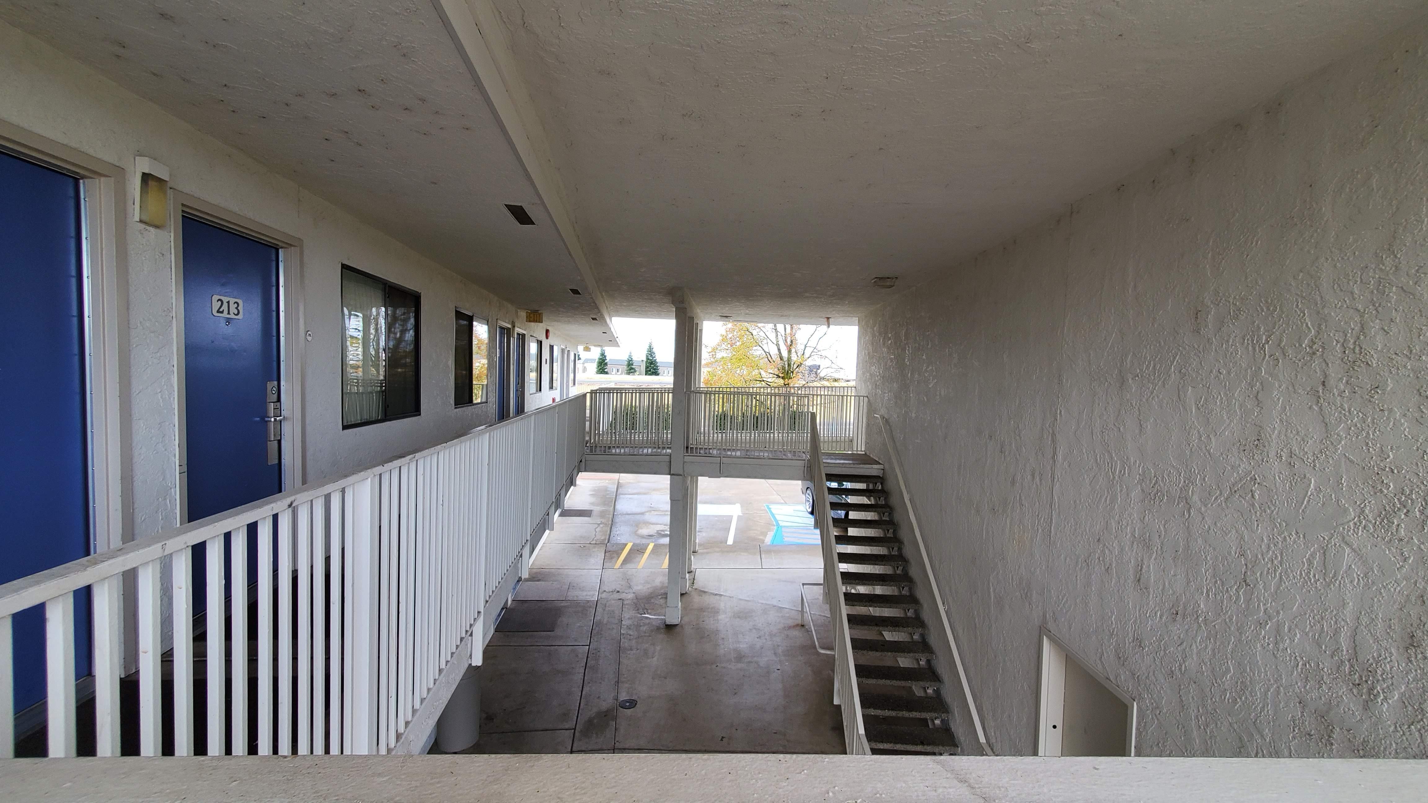 Motel 6 Redding North-浴室