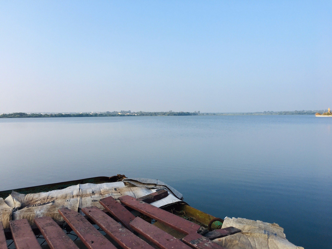 Unakal Lake景点图片