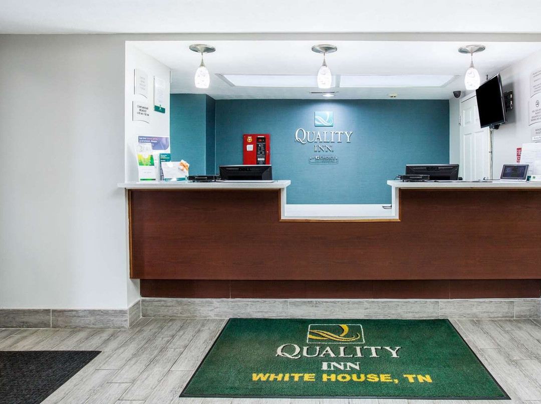 白宫品质酒店主图