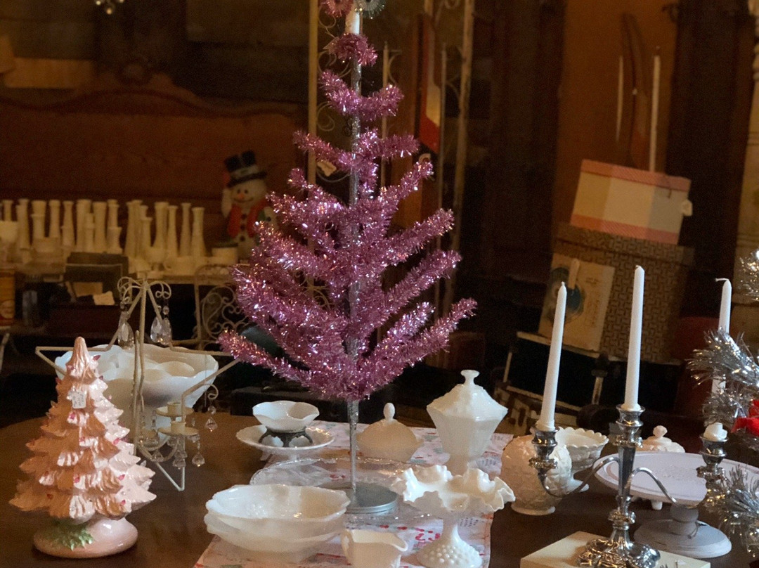 Old Lumberyard Food & Finds-Corsicana必去景点