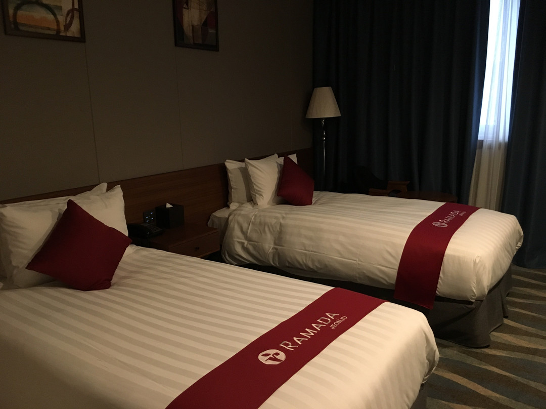 Ramada Jeonju Hotel主图