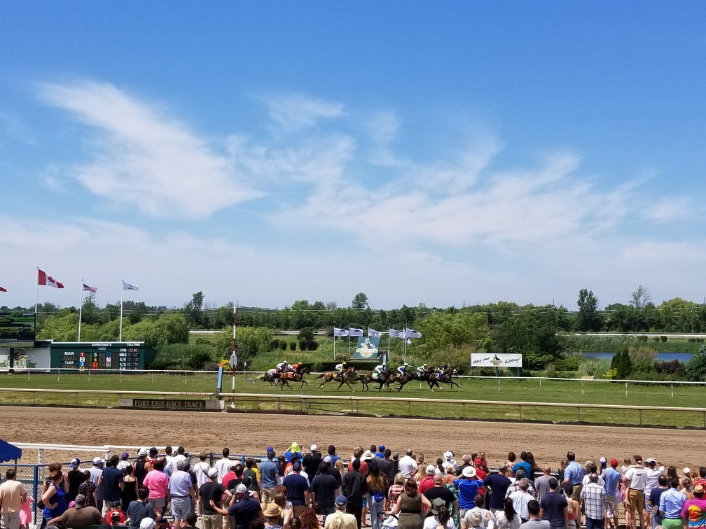 Fort Erie Race Track景点图片