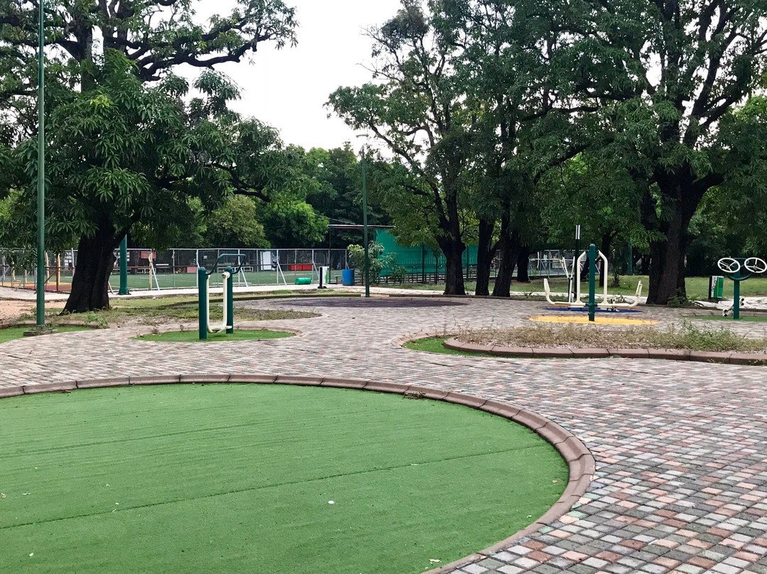 图斯特拉古铁雷斯旅游景点-Parque Caña Hueca